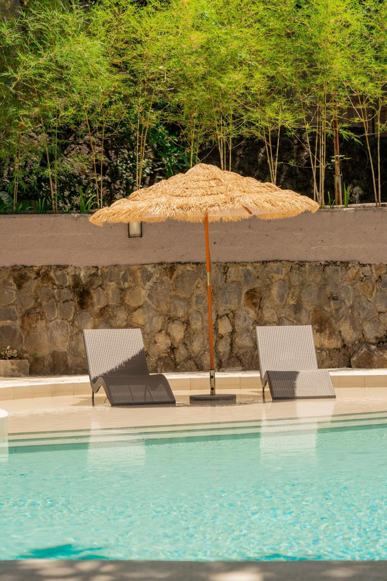 Altaroca Mountain Resort Antipolo Bagian luar foto